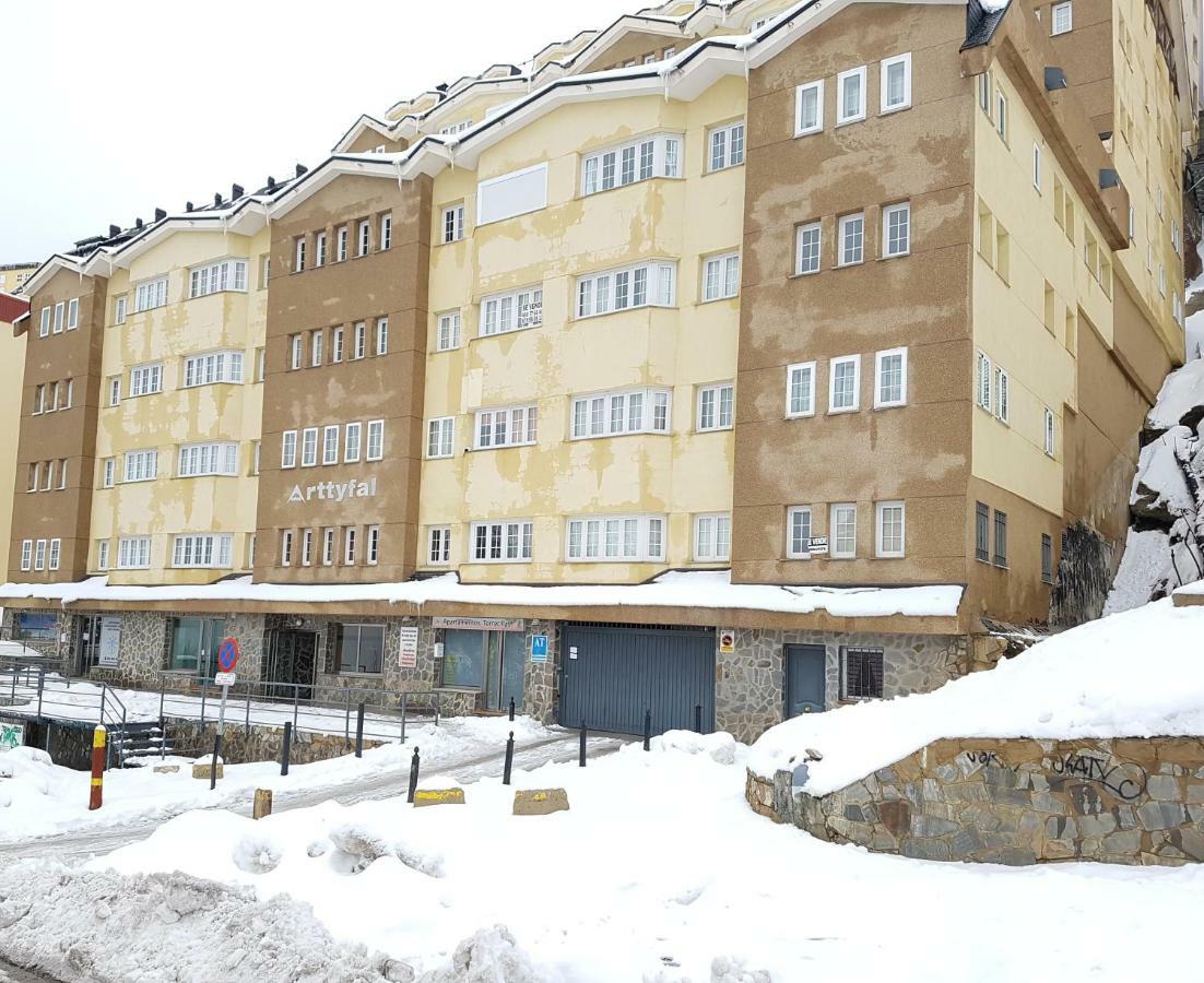 Nuevo Apartamento En Sierra Nevada Con Garaje E Impresionantes Vistas Bagian luar foto